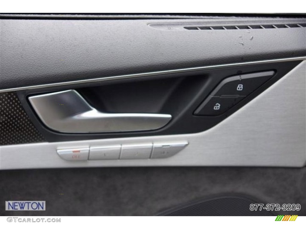 2013 S8 4.0 TFSI quattro Sedan - Phantom Black Pearl / Black photo #89