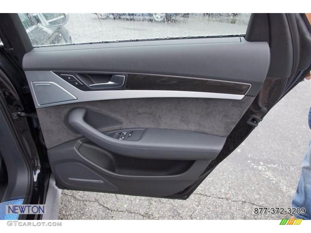2013 S8 4.0 TFSI quattro Sedan - Phantom Black Pearl / Black photo #95