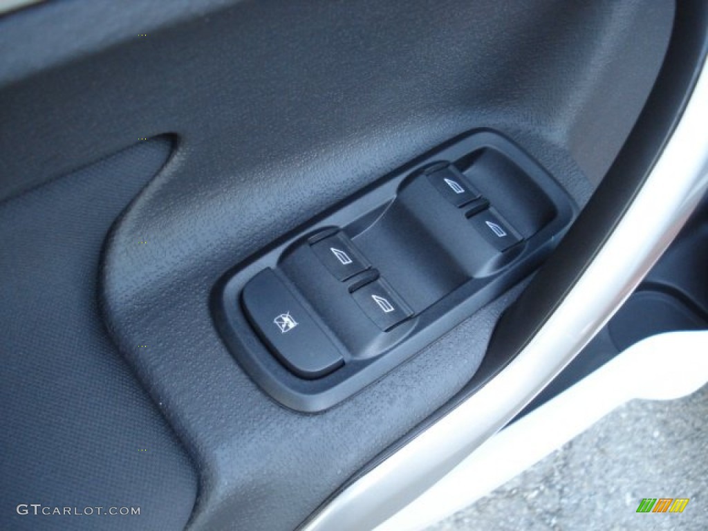 2013 Fiesta SE Hatchback - Ruby Red / Charcoal Black/Light Stone photo #14
