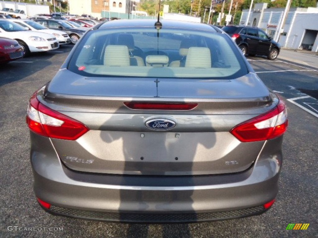 2012 Focus SEL Sedan - Sterling Grey Metallic / Stone photo #11