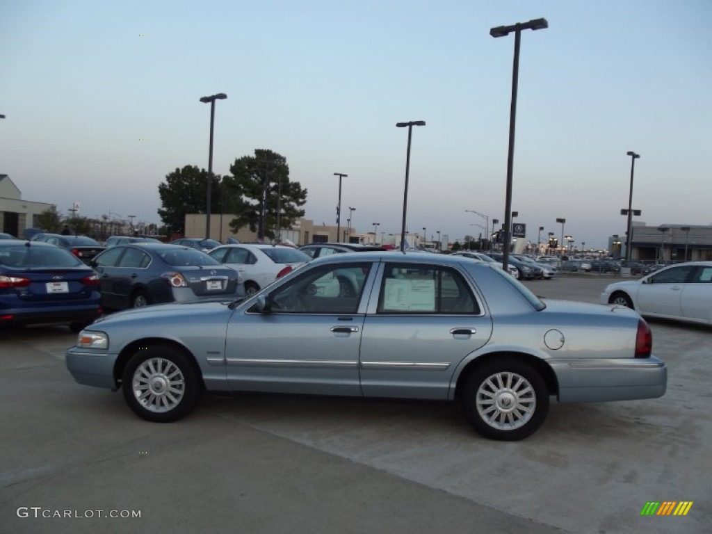 2009 Grand Marquis LS - Light Ice Blue Metallic / Medium Light Stone photo #5