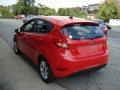 Race Red - Fiesta SE Hatchback Photo No. 6