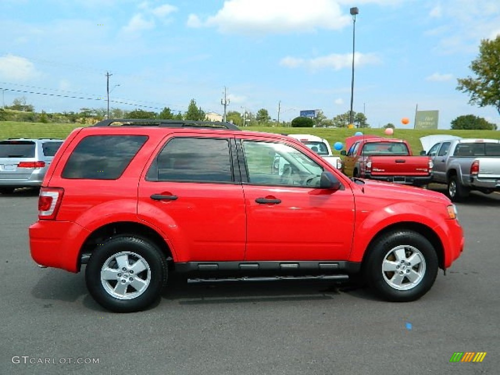 2009 Escape XLT V6 - Torch Red / Stone photo #2