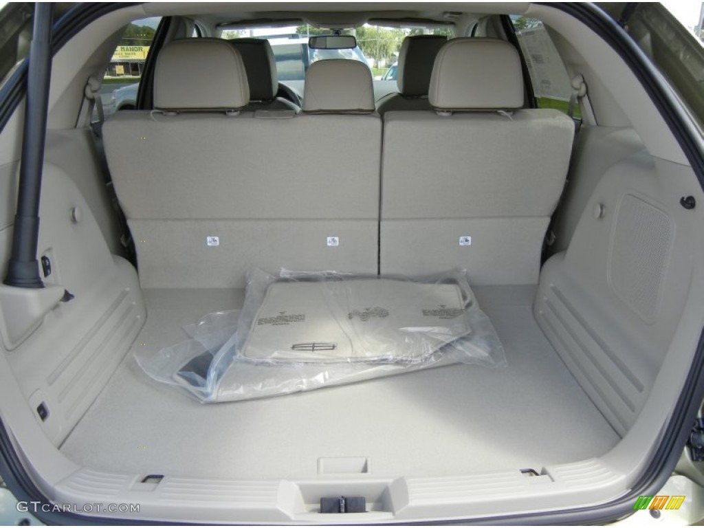 2013 Lincoln MKX FWD Trunk Photo #71765997