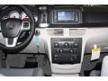 2012 Twilight Gray Metallic Volkswagen Routan SE  photo #27