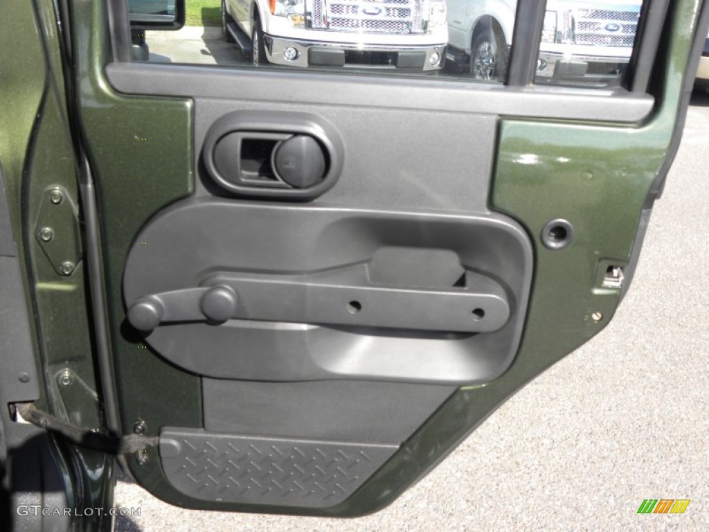 2009 Wrangler Unlimited X 4x4 - Jeep Green Metallic / Dark Slate Gray/Medium Slate Gray photo #11