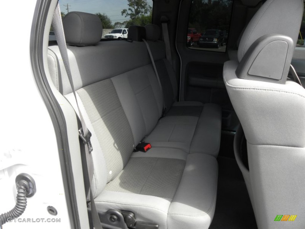 2006 F150 XLT SuperCab - Oxford White / Medium Flint photo #11