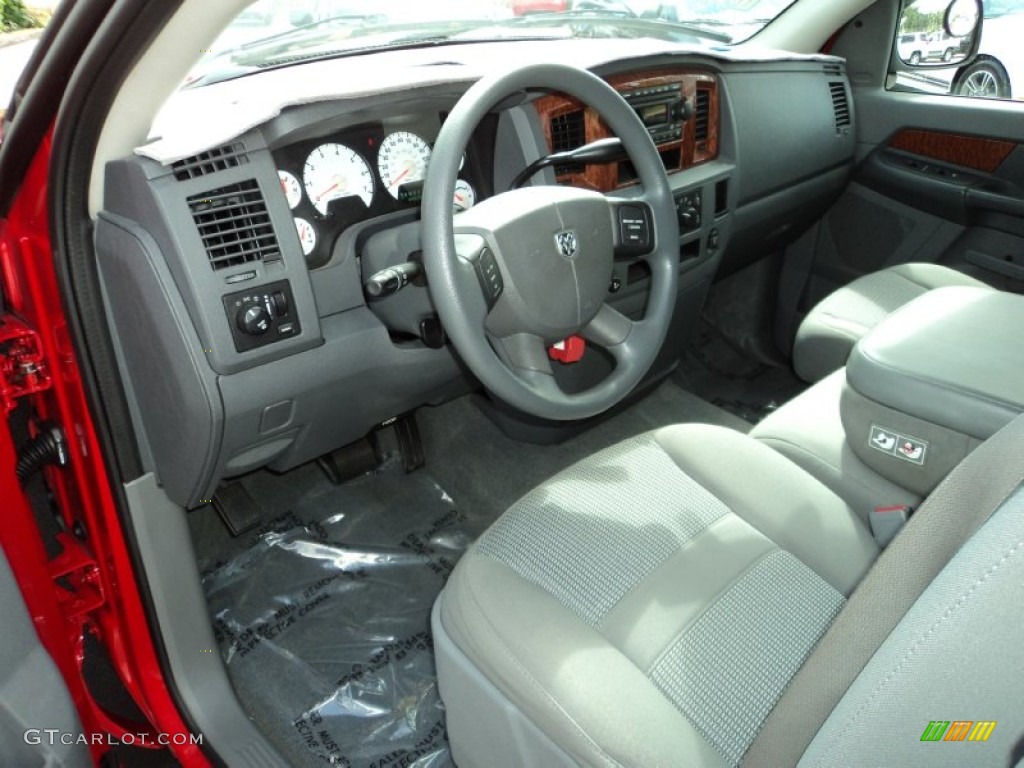 2006 Ram 1500 SLT Quad Cab - Flame Red / Medium Slate Gray photo #17