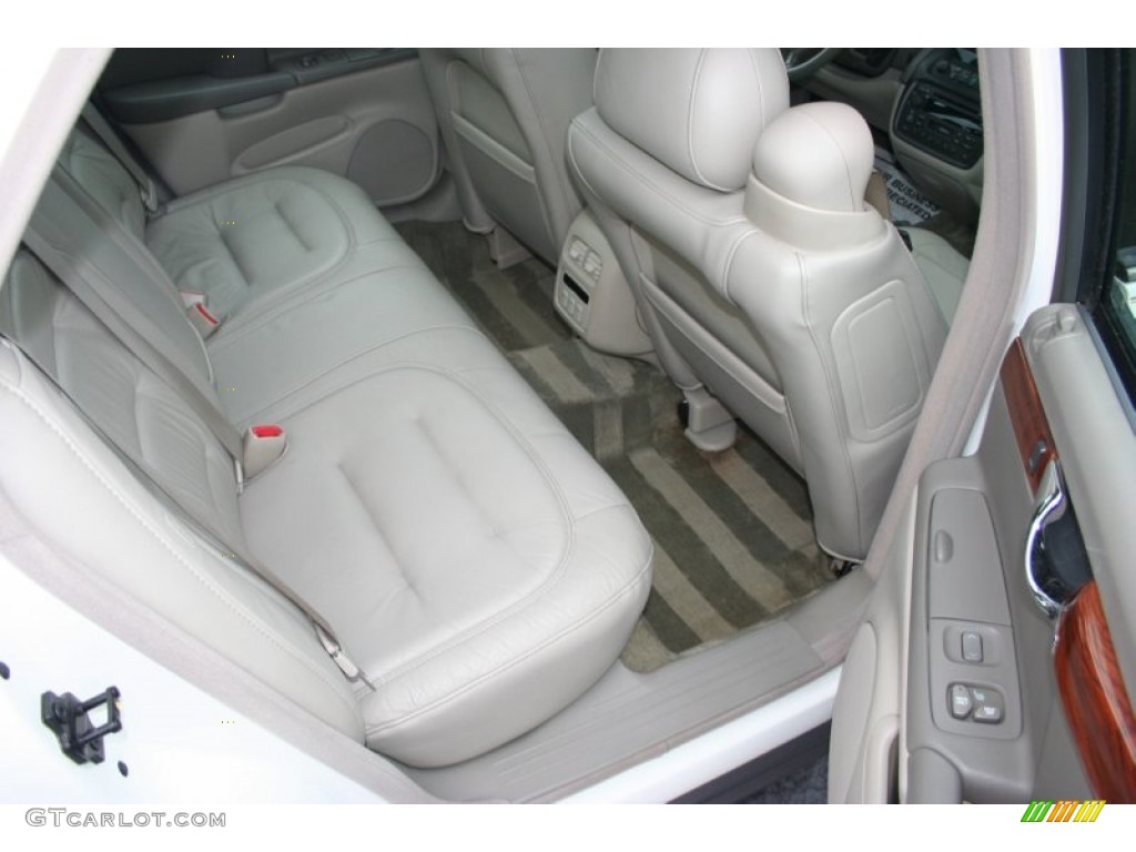 2003 Cadillac DeVille Sedan Rear Seat Photo #71771996