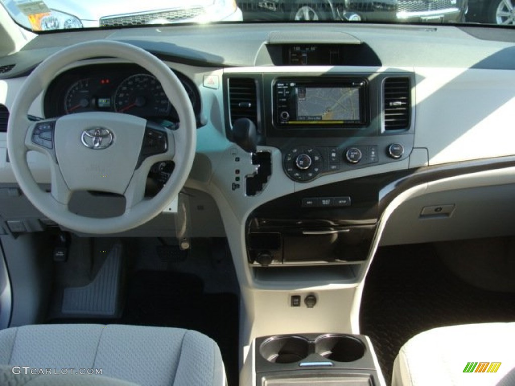 2012 Sienna LE AWD - Silver Sky Metallic / Light Gray photo #9