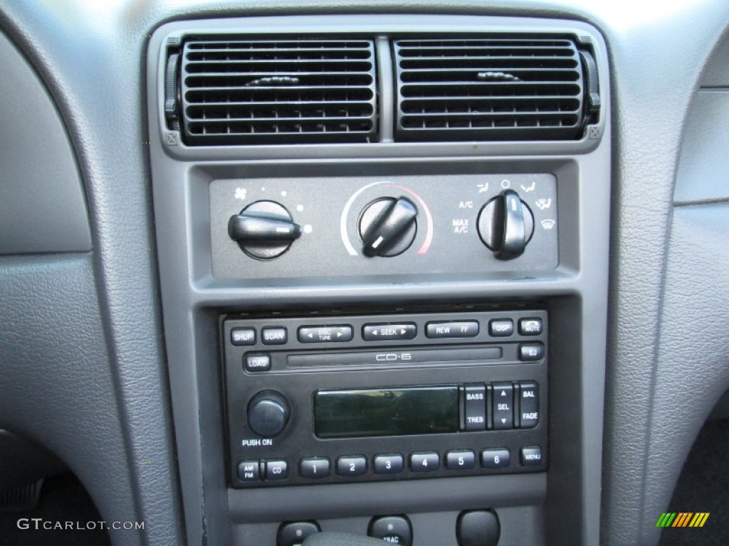 2002 Mustang V6 Convertible - Satin Silver Metallic / Dark Charcoal photo #29