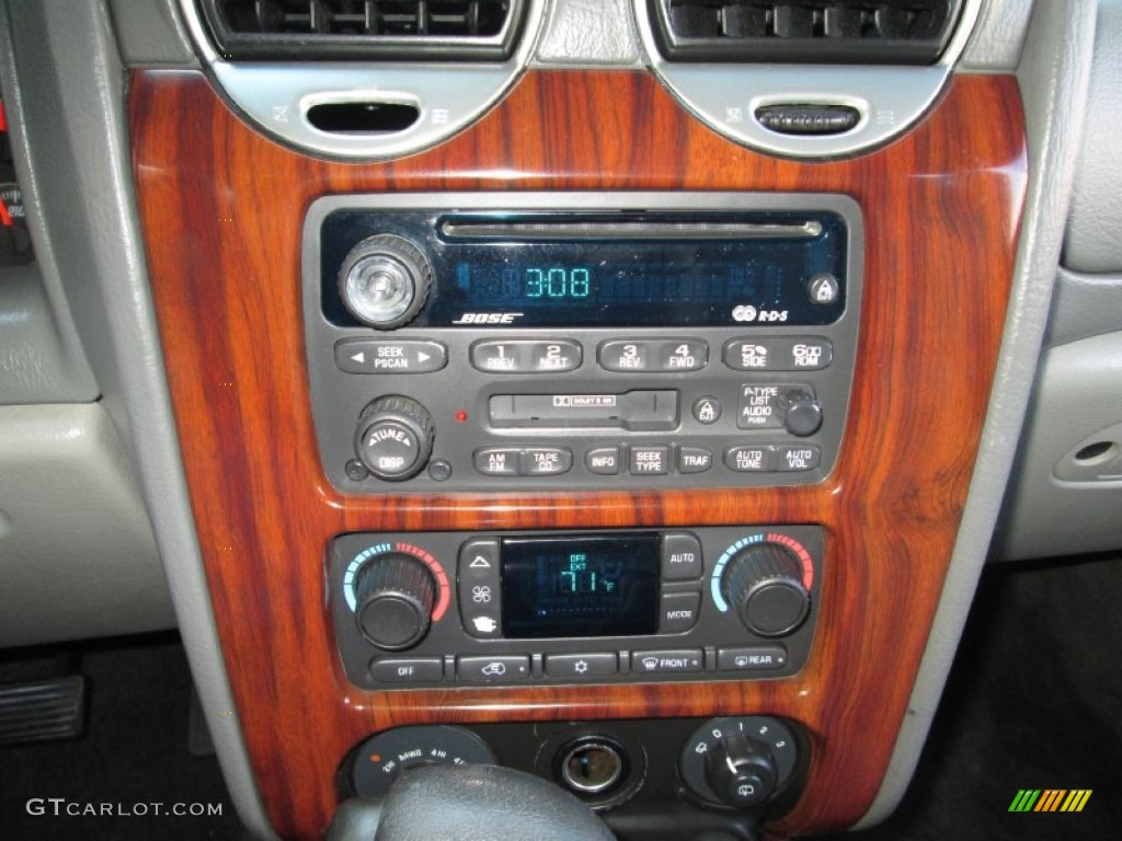 2003 GMC Envoy XL SLT 4x4 Controls Photo #71776146