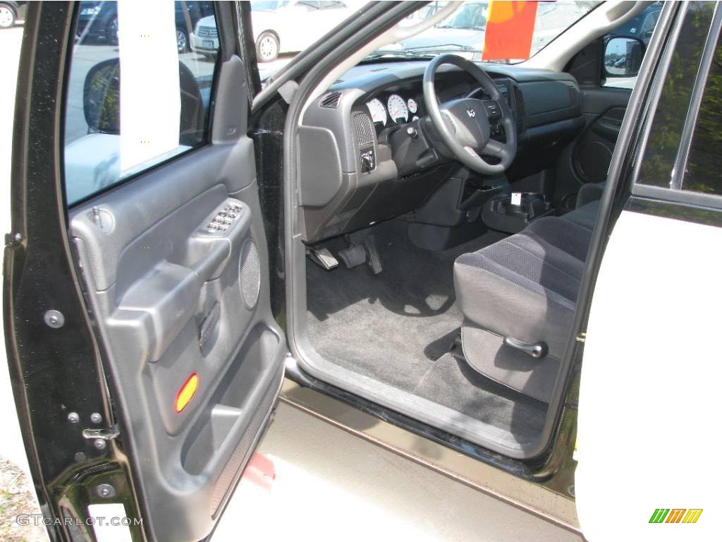 2005 Ram 1500 SLT Quad Cab - Bright White / Dark Slate Gray photo #21