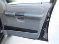 Black Clearcoat - Explorer Sport Trac XLS Photo No. 23