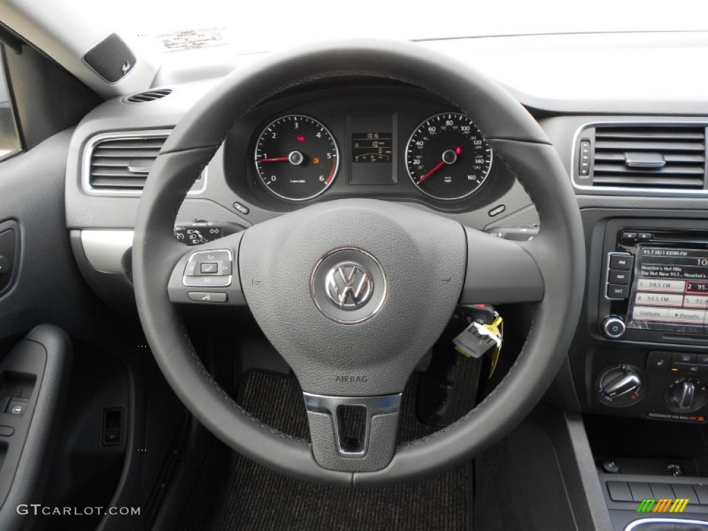2013 Volkswagen Jetta SE Sedan Titan Black Steering Wheel Photo #71780010