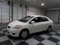 Polar White - Yaris Sedan Photo No. 4