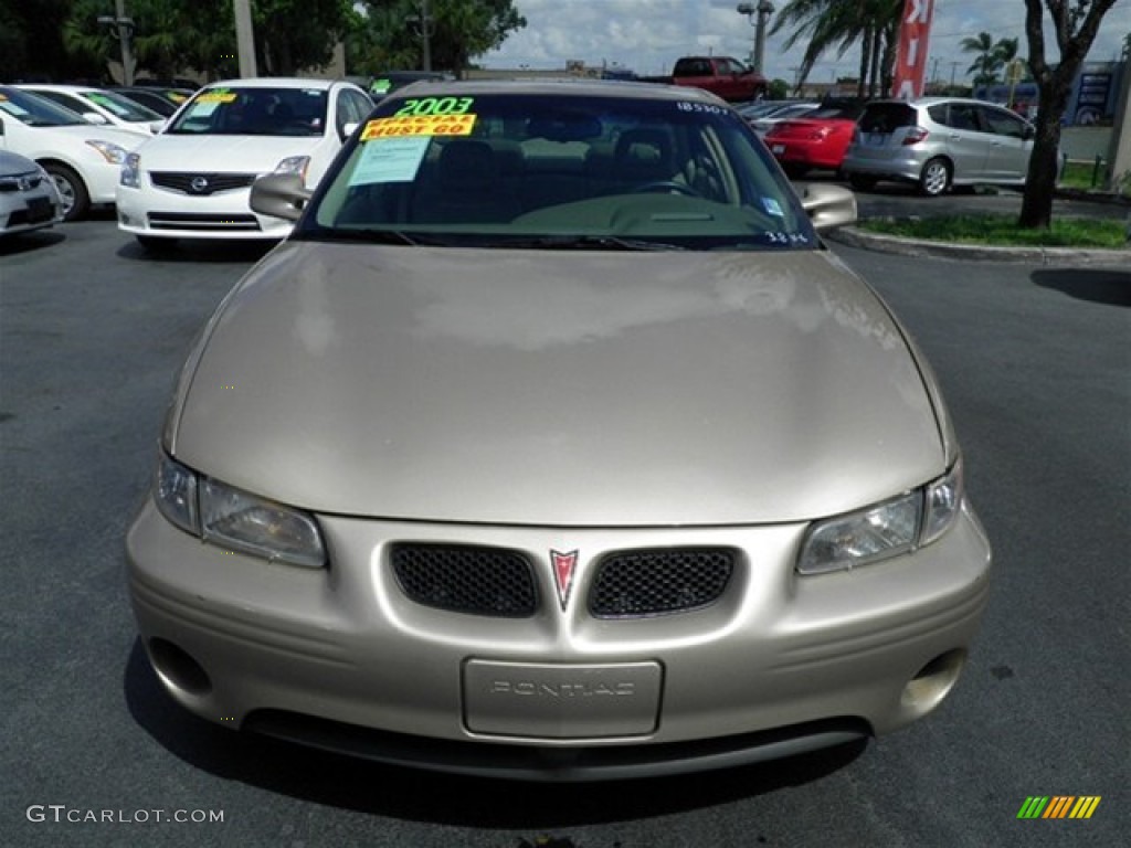 2003 Grand Prix GTP Sedan - Champagne Beige Metallic / Dark Taupe photo #5