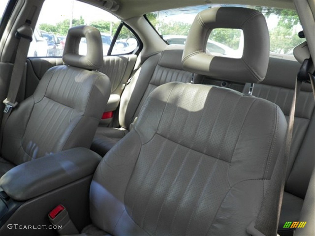 2003 Grand Prix GTP Sedan - Champagne Beige Metallic / Dark Taupe photo #28