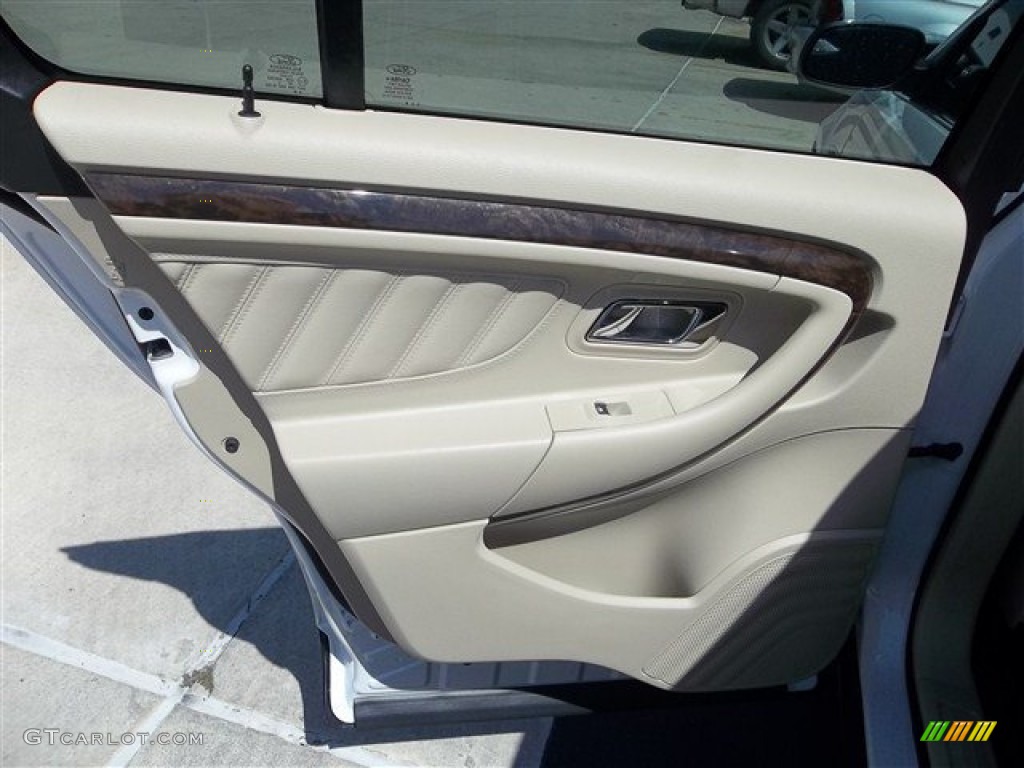 2013 Ford Taurus Limited Dune Door Panel Photo #71784657