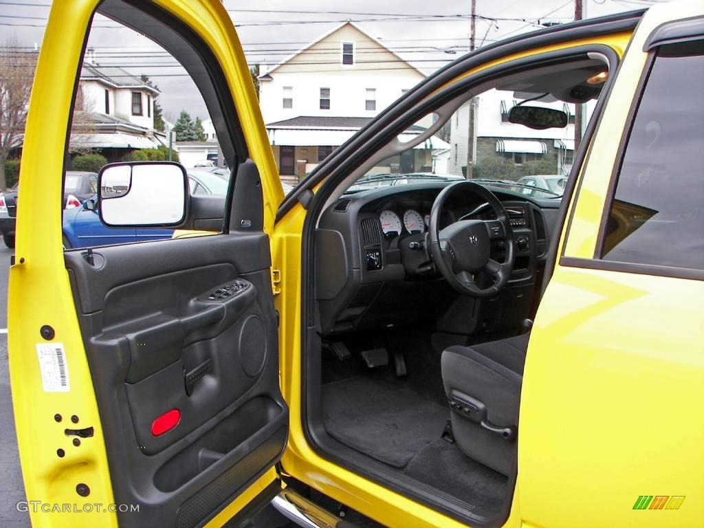 2005 Ram 1500 SLT Quad Cab 4x4 - Solar Yellow / Dark Slate Gray photo #11