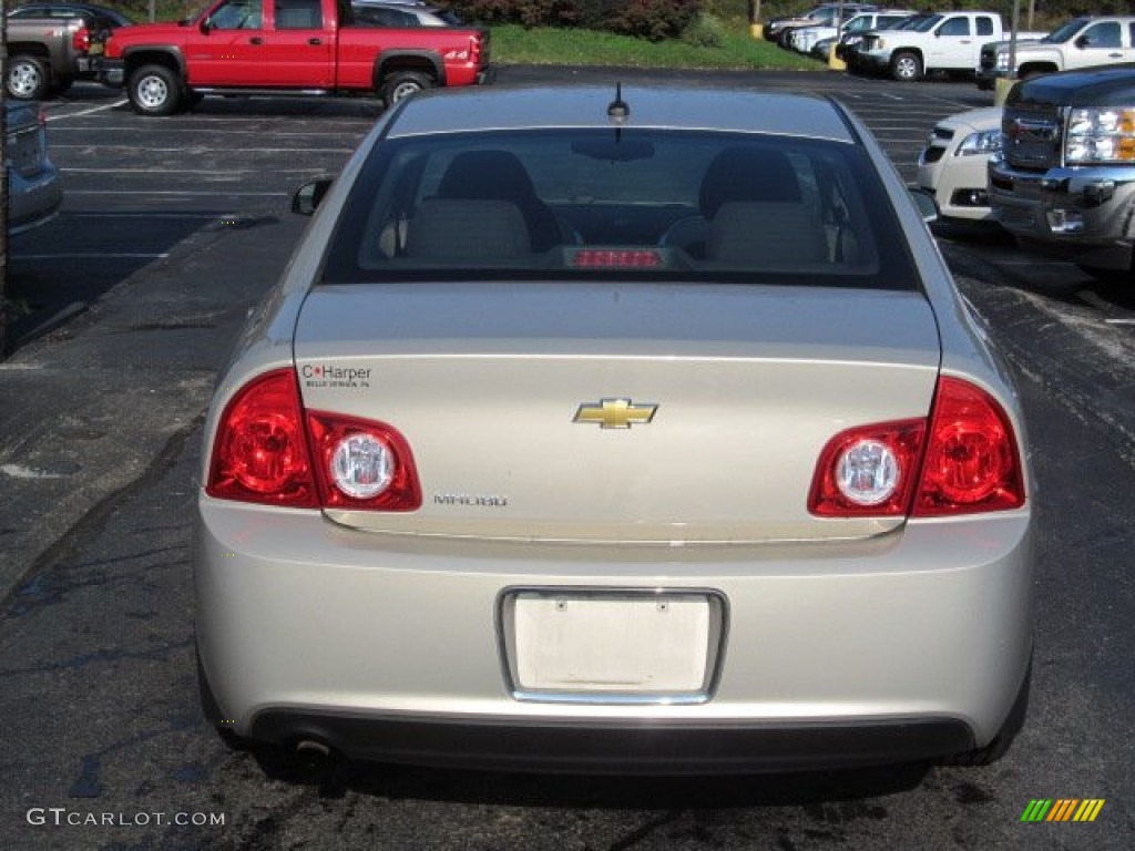 2010 Malibu LS Sedan - Gold Mist Metallic / Cocoa/Cashmere photo #7