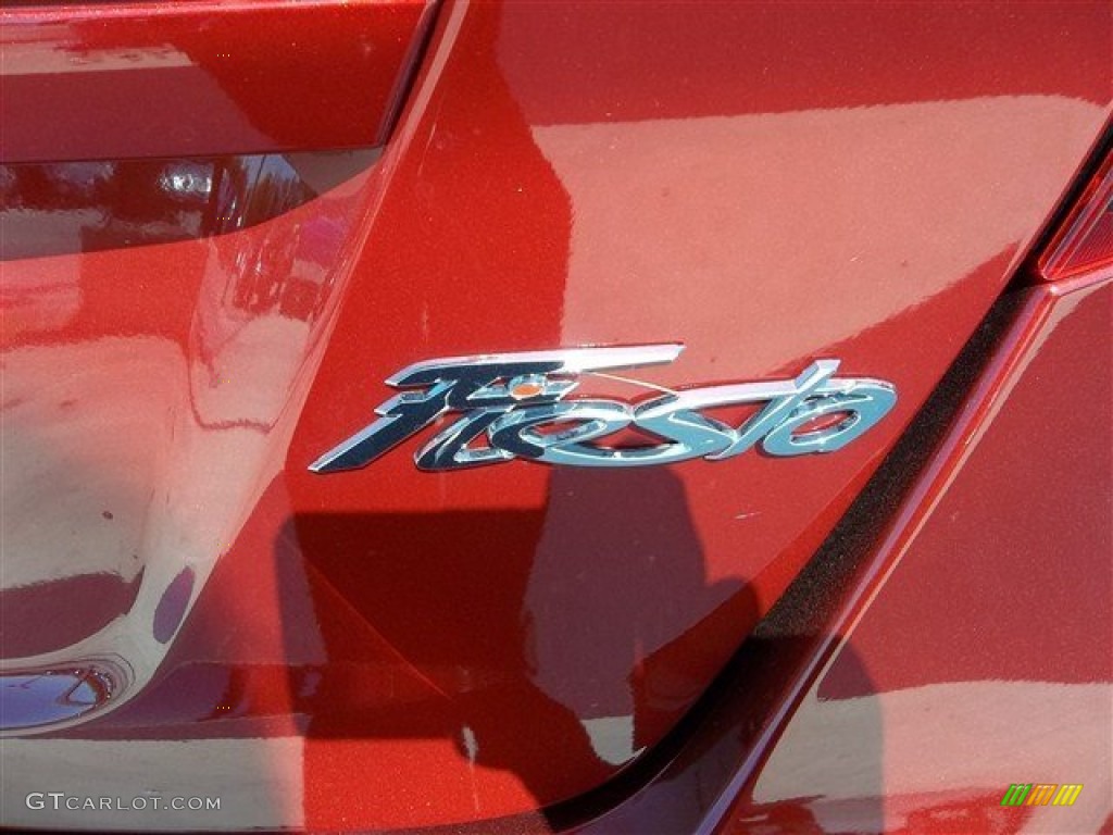 2013 Fiesta SE Hatchback - Ruby Red / Charcoal Black photo #7