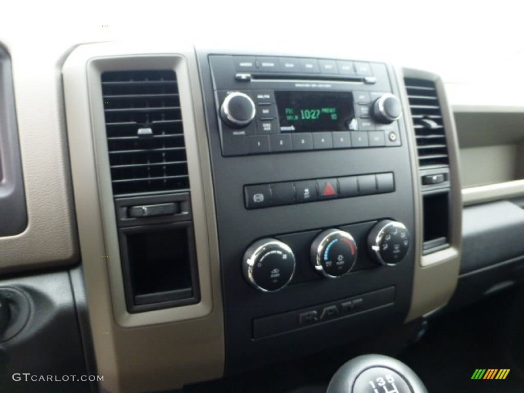 2012 Dodge Ram 3500 HD ST Crew Cab 4x4 Controls Photos