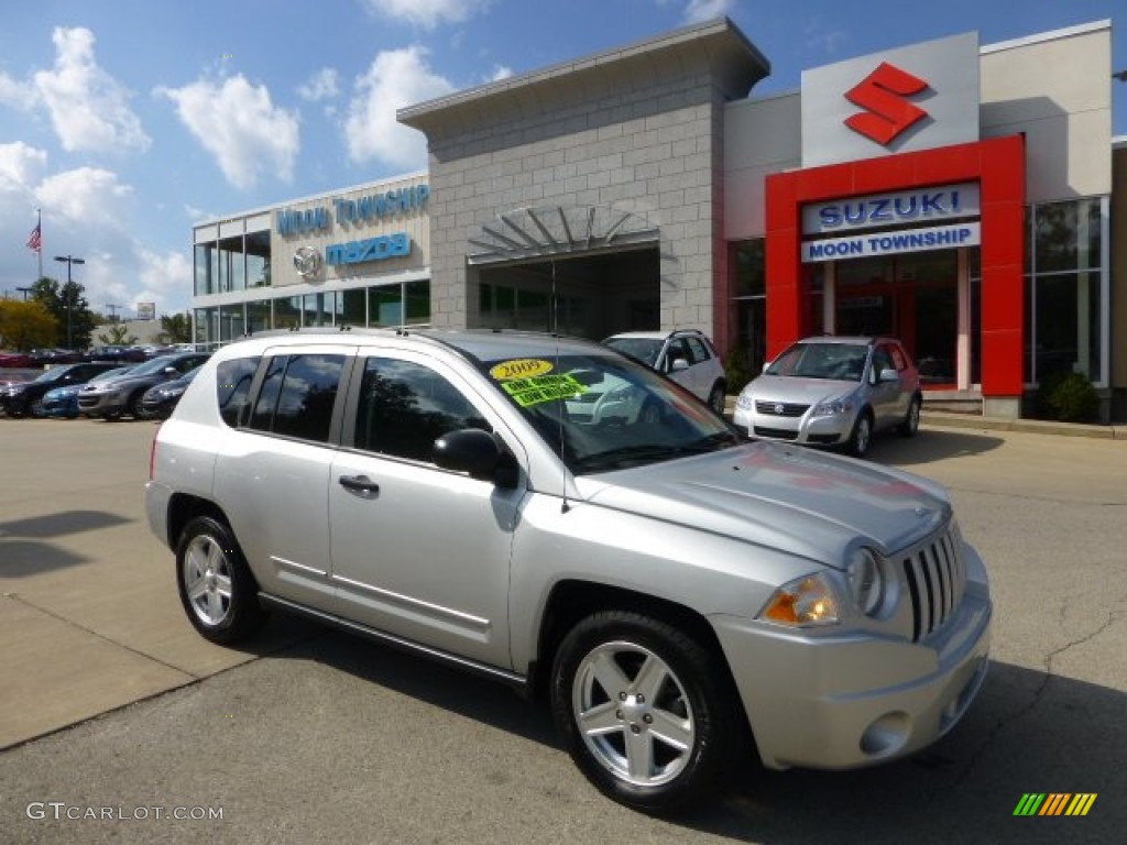 2009 Compass Sport - Bright Silver Metallic / Dark Slate Gray/Medium Slate Gray photo #1