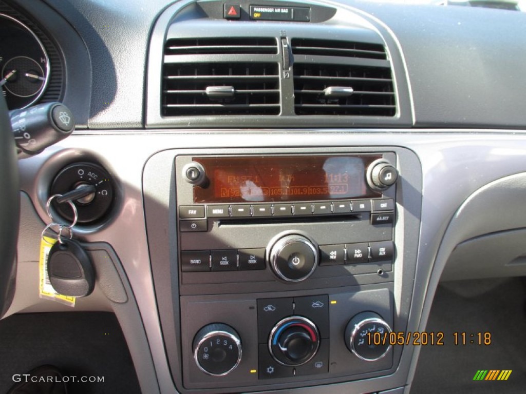 2009 Aura XE - Techno Gray / Gray photo #16