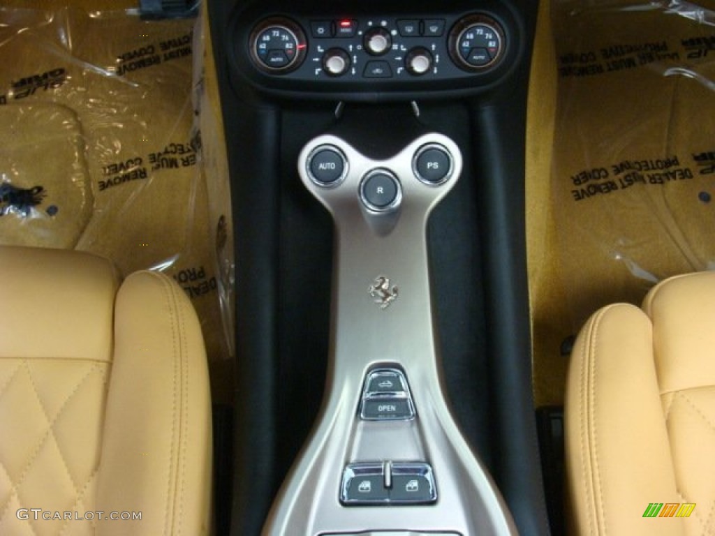 2011 Ferrari California Standard California Model 7 Speed F1 Dual-Clutch Automatic Transmission Photo #71795347