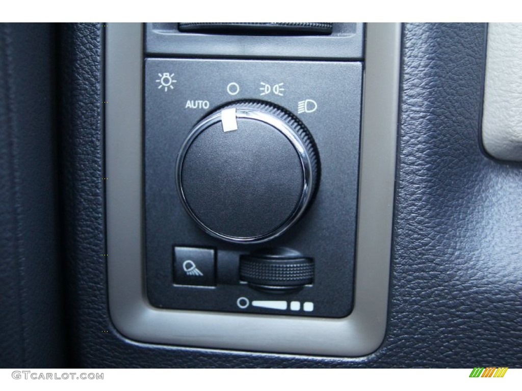 2011 Ram 1500 ST Regular Cab - Bright Silver Metallic / Dark Slate Gray/Medium Graystone photo #18