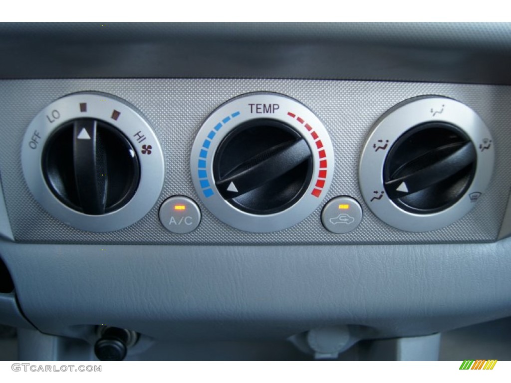 2008 Toyota Tacoma V6 SR5 PreRunner Double Cab Controls Photo #71798748