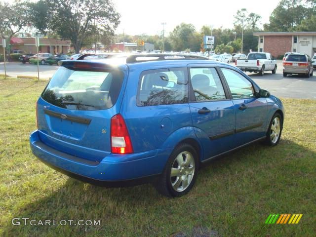 2001 Focus SE Wagon - Malibu Blue Metallic / Medium Graphite Grey photo #6