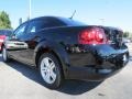 Black - Avenger SXT Photo No. 2