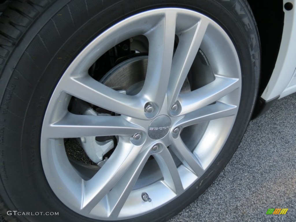 2013 Dodge Avenger SE V6 Wheel Photos