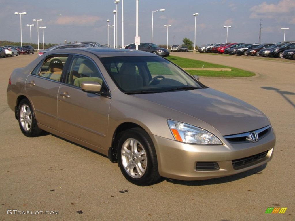 2006 Accord EX Sedan - Desert Mist Metallic / Ivory photo #5