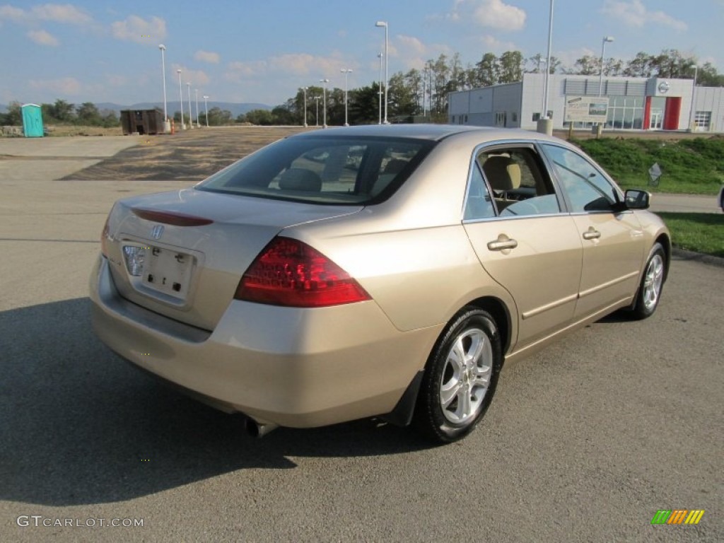 2006 Accord EX Sedan - Desert Mist Metallic / Ivory photo #17