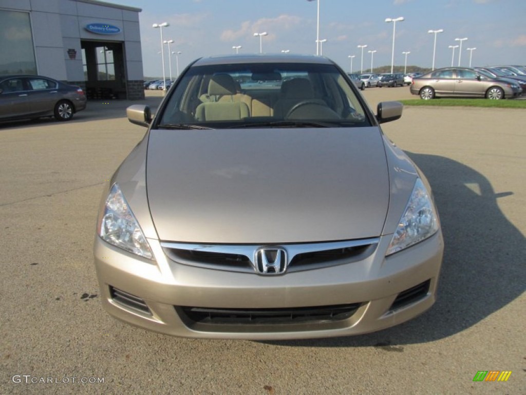 2006 Accord EX Sedan - Desert Mist Metallic / Ivory photo #18