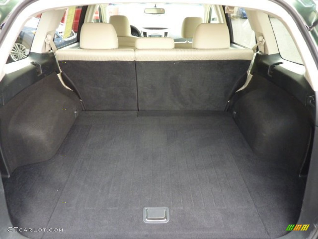 2010 Subaru Outback 2.5i Premium Wagon Trunk Photo #71805471