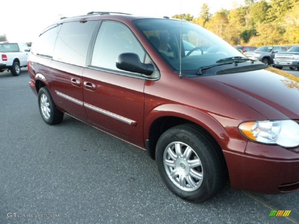 2007 Town & Country Touring - Cognac Crystal Pearl / Medium Slate Gray photo #4