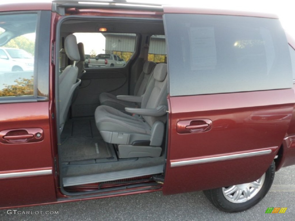 2007 Town & Country Touring - Cognac Crystal Pearl / Medium Slate Gray photo #23