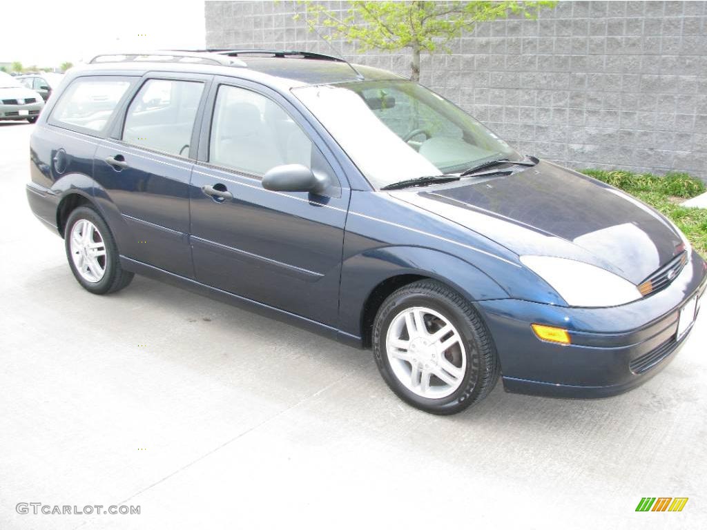 2001 Focus SE Wagon - Twilight Blue Metallic / Medium Graphite Grey photo #1
