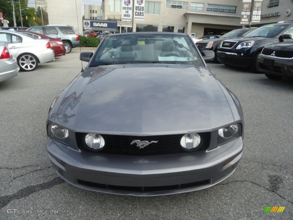 2006 Mustang GT Premium Convertible - Tungsten Grey Metallic / Light Graphite photo #2