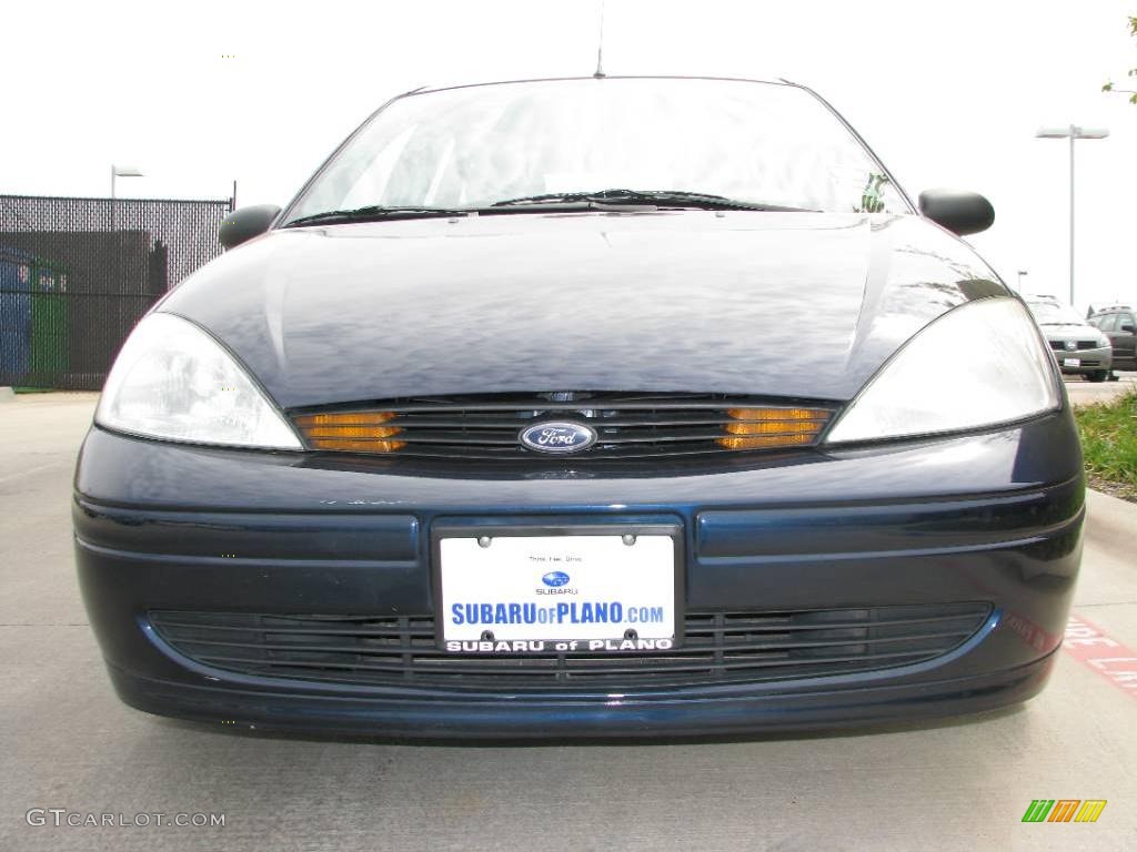 2001 Focus SE Wagon - Twilight Blue Metallic / Medium Graphite Grey photo #3