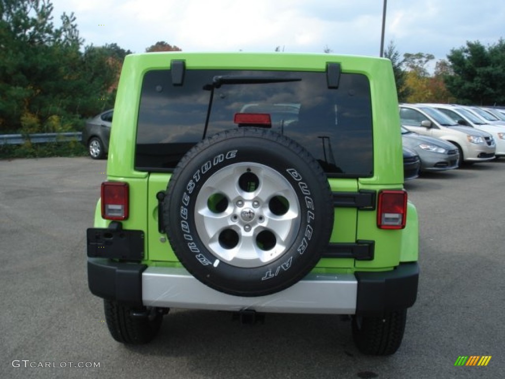 2013 Wrangler Unlimited Sahara 4x4 - Gecko Green Pearl / Black photo #7