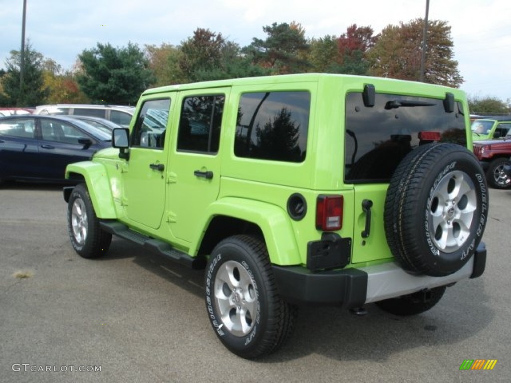 2013 Wrangler Unlimited Sahara 4x4 - Gecko Green Pearl / Black photo #8