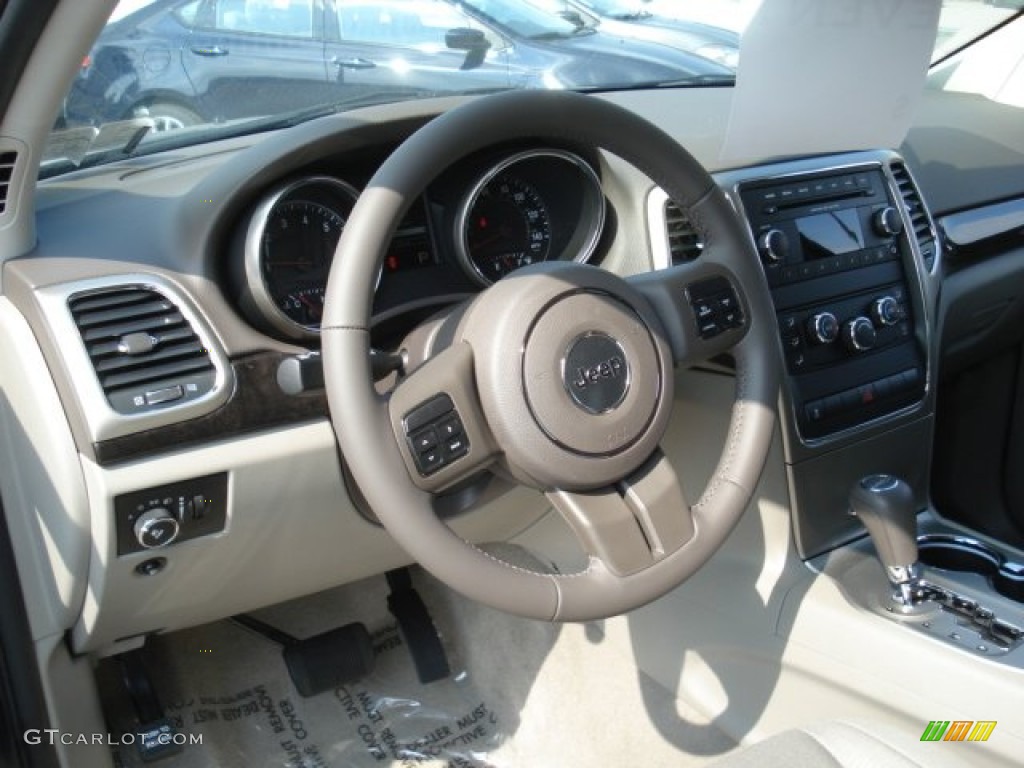 2013 Grand Cherokee Laredo 4x4 - True Blue Pearl / Dark Graystone/Medium Graystone photo #10