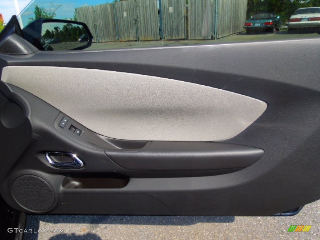 2013 Chevrolet Camaro LS Coupe Door Panel Photos