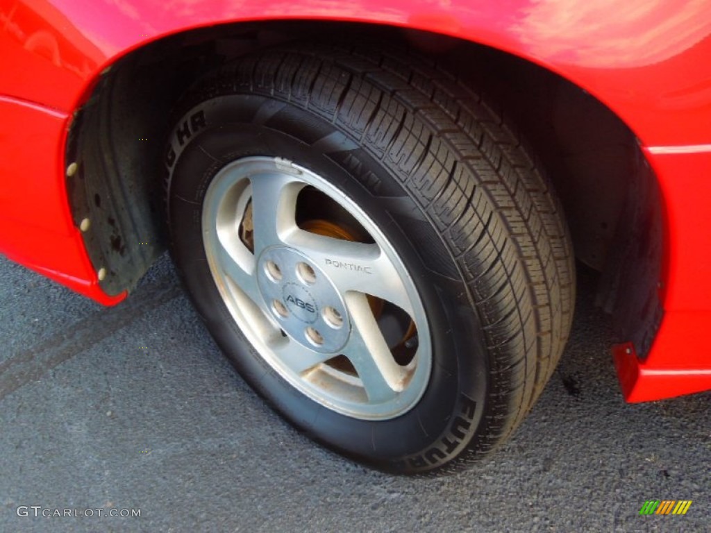 2000 Grand Am SE Sedan - Bright Red / Dark Taupe photo #24