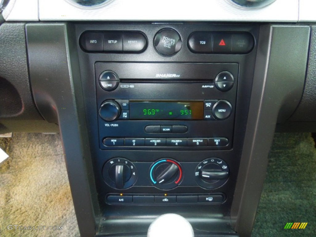 2006 Ford Mustang Saleen S281 Coupe Controls Photos